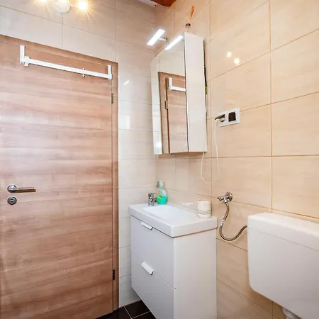 Beautiful In With Wifi Posedarje